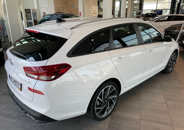 Hyundai I30 cena 127000 przebieg: 6000, rok produkcji 2023 z Wodzisław Śląski małe 22